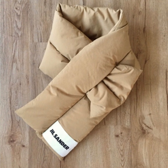 ★100% Authentic!! Org.$440 JIL SANDER Beige Down Scarf★ - Picture 5 of 8